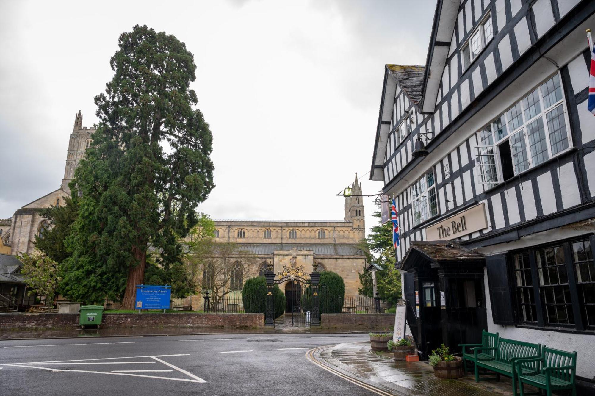Bell Hotel By Greene King Inns Tewkesbury Eksteriør billede